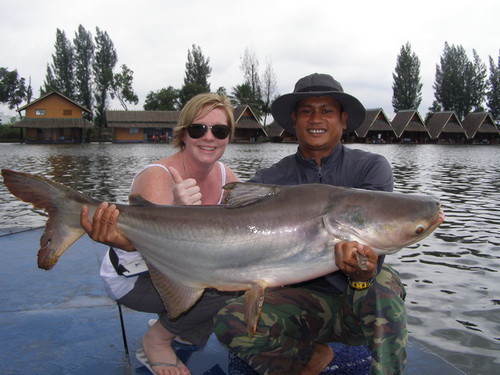 Fishing in Thailand at Bungsamran Lake Bangkok