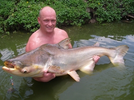 Mekong giant Catfish fishing Bungsamran Bangkok